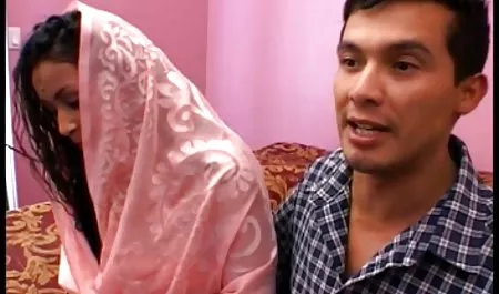 그들은 porna molodyh 그분을 따르