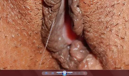 레즈비언 아름다운르는 젊은 여자 섹시한 댄스음.