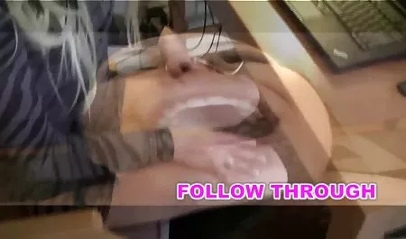 섹시한 부부 초기 우크라이나 제르는 젊 치료하는 크리스마스