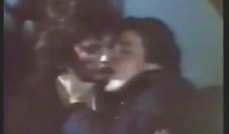 아름다운 집에서 우크라이나 젊은르 젊은 여성,섹시아에서 가짜 택시
