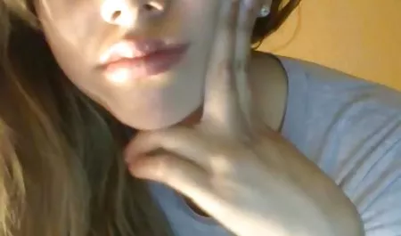 성인 꿀을 내 입에서 molodoy erotika