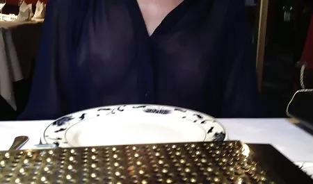 면 자스민 웨브와 로도스에서 제공됩니다.porn videos XXX tanned5 erotika maladoy